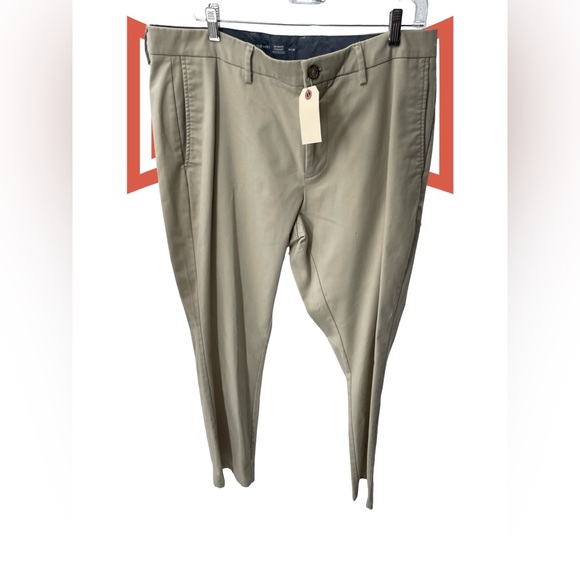 Old Navy Other - Old Navy Men's Khaki Chinos